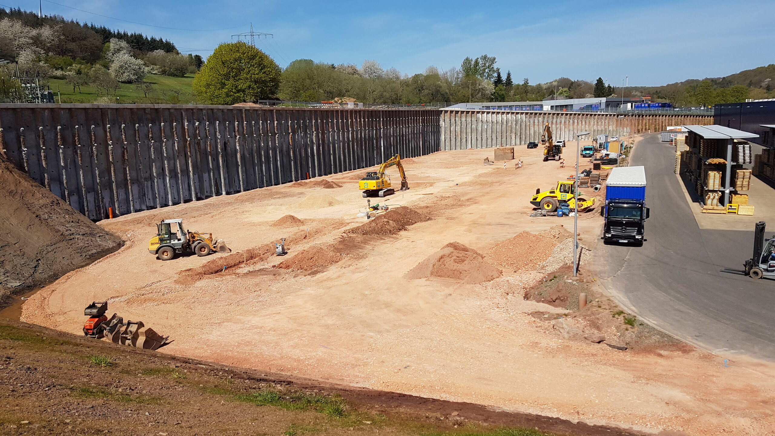 W221 Freisen Werkserweiterung West 20200416_121224